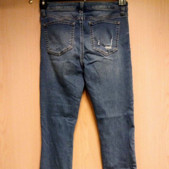 CELEBRITY PINK Distressed Jeans (5)*BONUS GIFT* - Picture 3 of 9